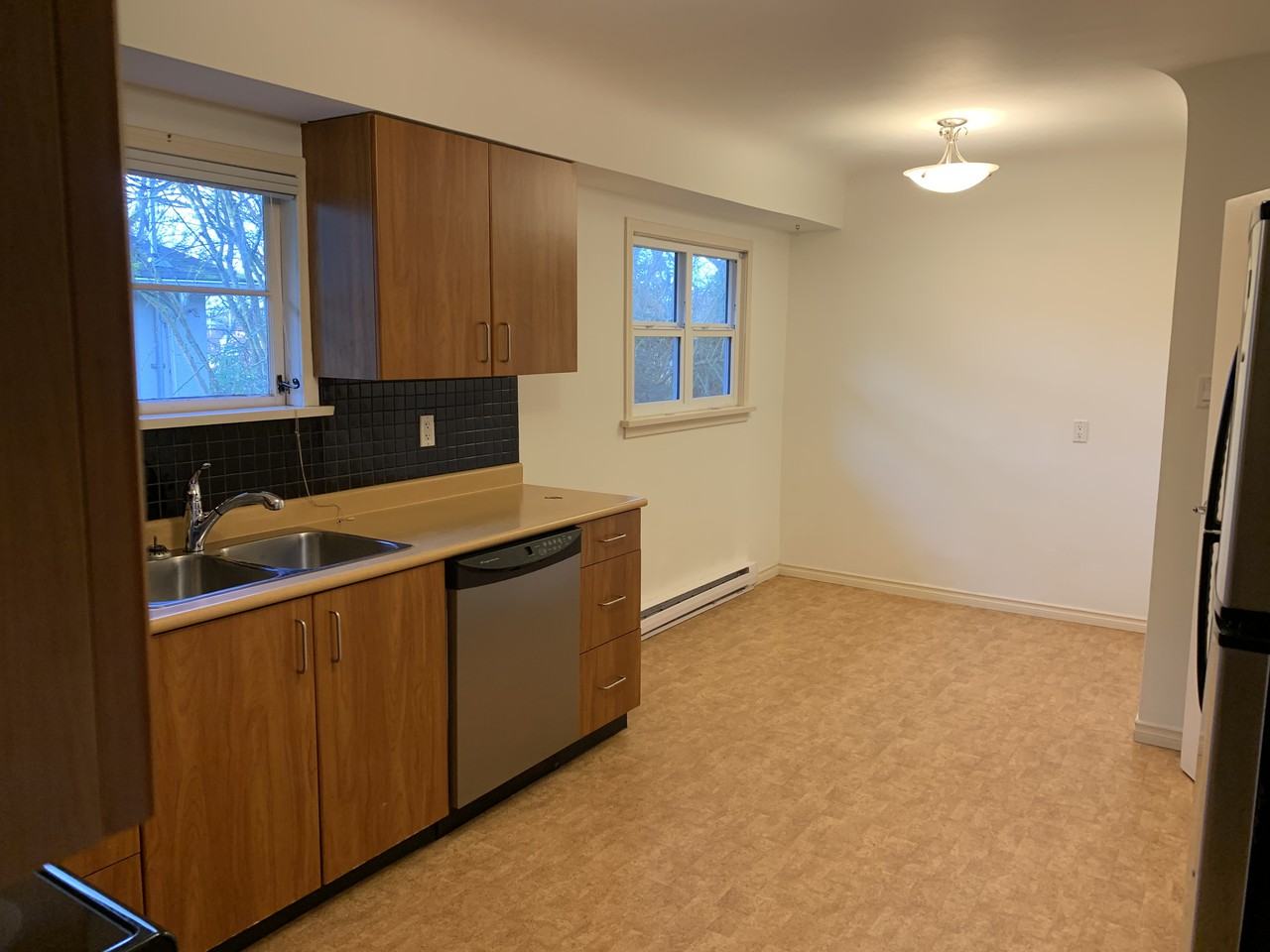 1861 Christie Way - Photo 2 of 8