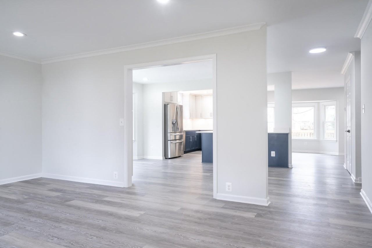 2213 Cedar Mill Ct - Photo 2 of 16