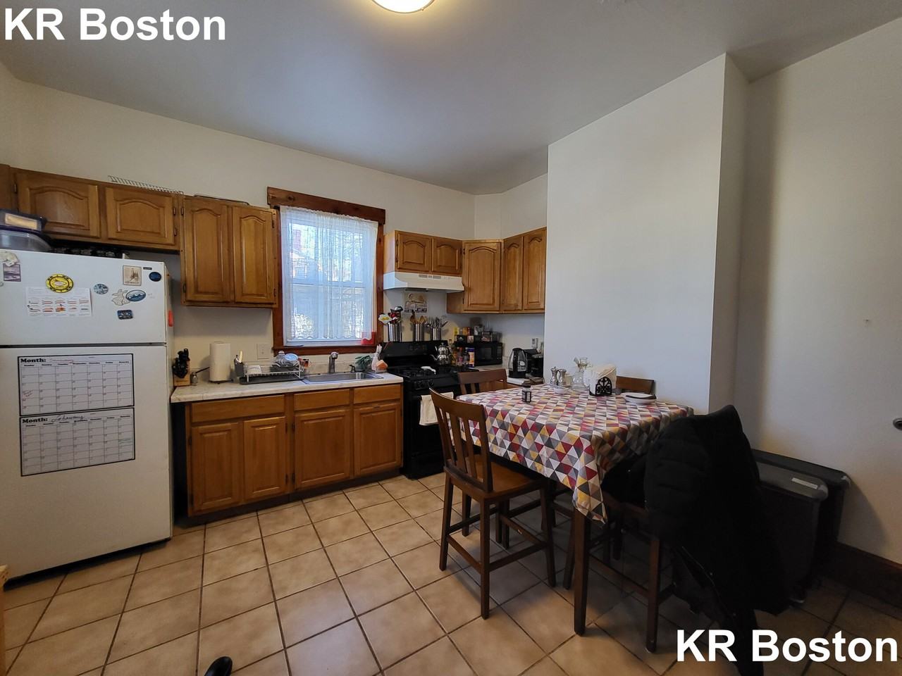 10 Higgins St - Photo 2 of 22