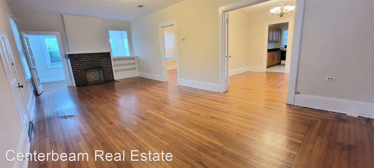1060 Cherry St - Photo 3 of 12