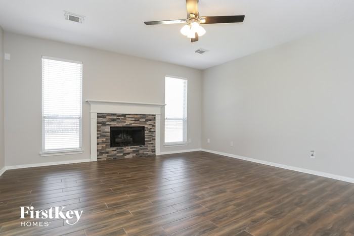16511 Bluefin St - Photo 3 of 12