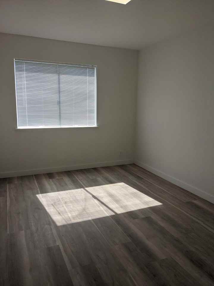 3761 Harrison Street Apartments - Photo 4 of 16