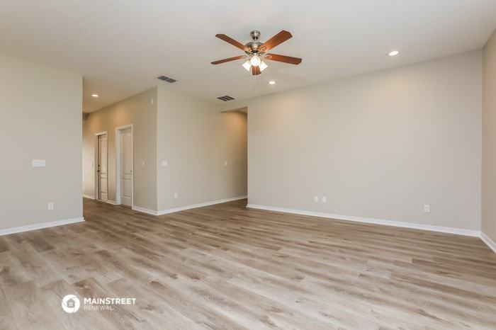 2632 Limerick Cir - Photo 3 of 15