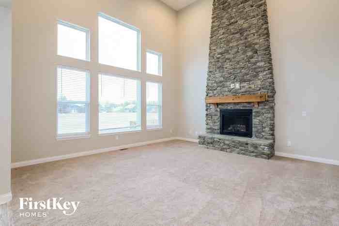 6098 Harrison Ln - Photo 3 of 15
