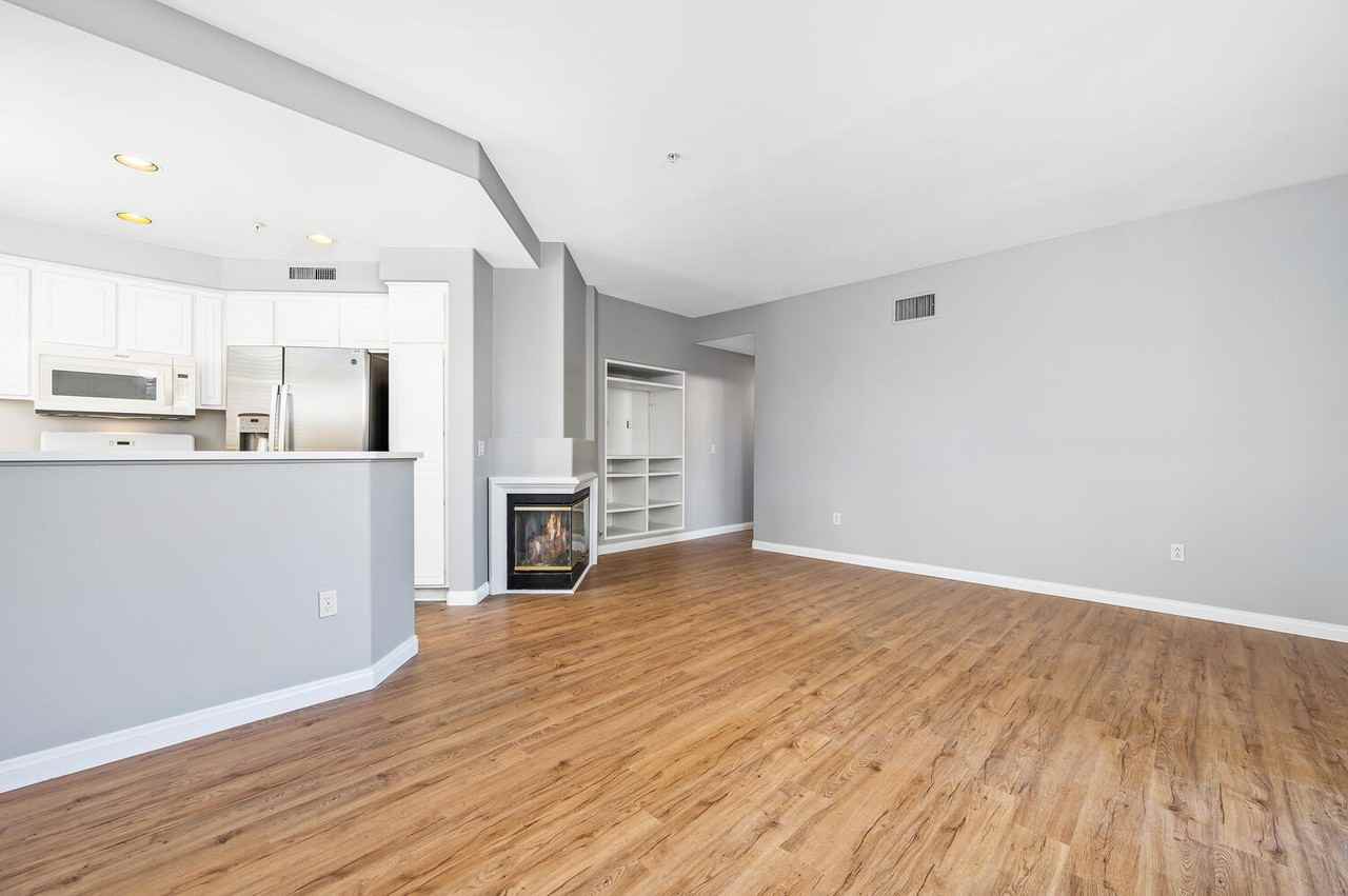 2726 Dunstan Dr #1 - Photo 4 of 20