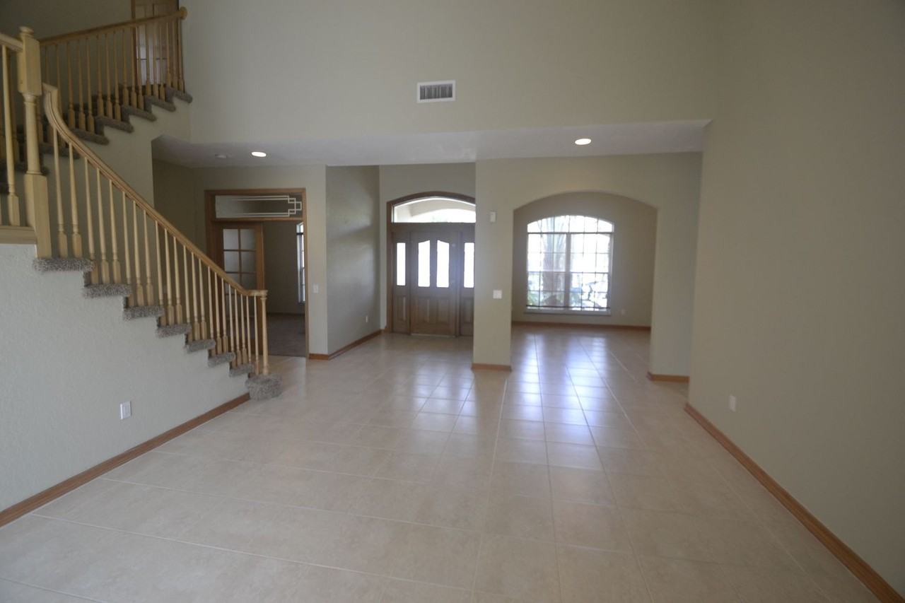 6020 Nw 67th Ct - Photo 2 of 20