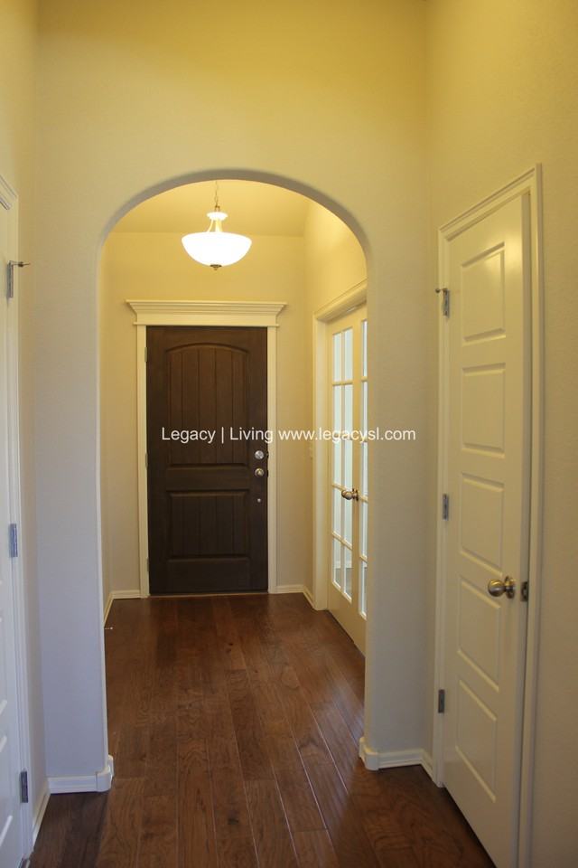 14734 S Urbana Ave - Photo 7 of 32