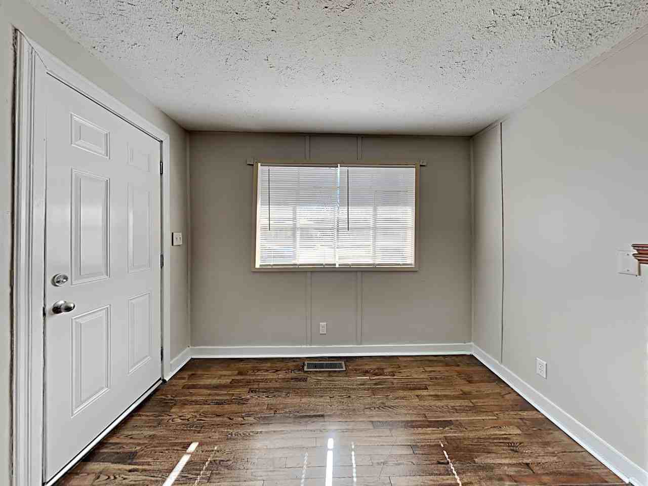 122 Gwin Ave - Photo 2 of 8