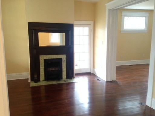 3304 Hanes Ave - Photo 3 of 18