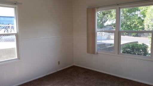 41 Julian Ave - Photo 3 of 9