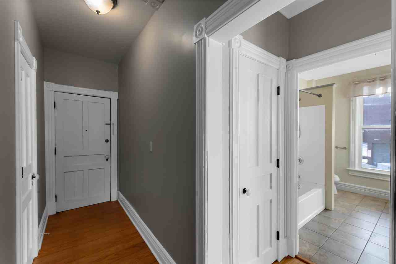 25 Bath St #4 - Photo 2 of 17