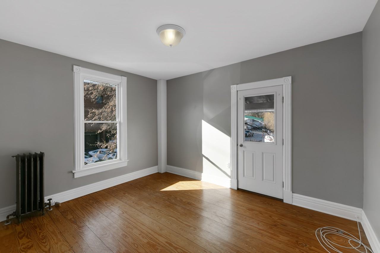 25 Bath St #4 - Photo 4 of 17