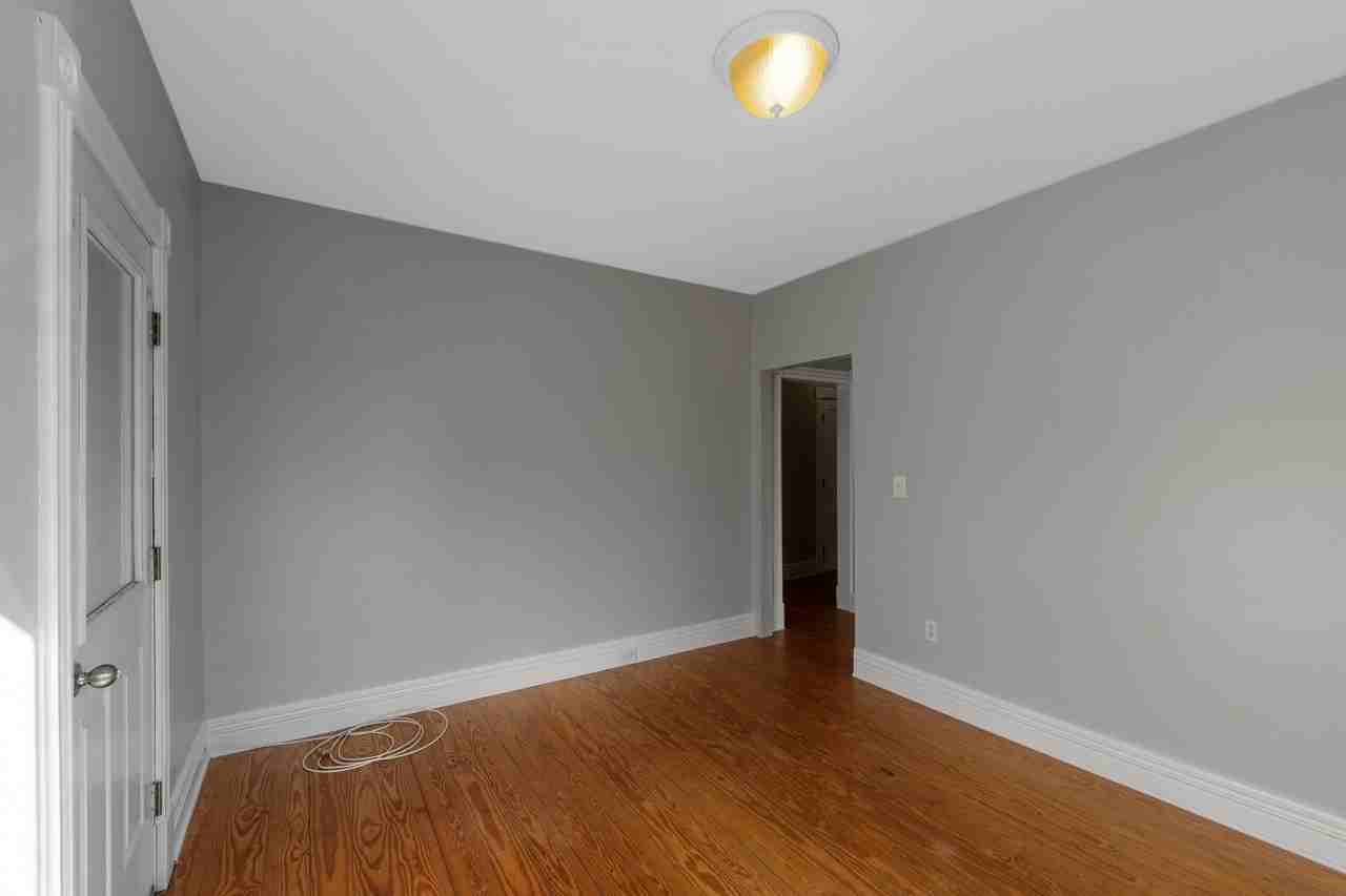 25 Bath St #4 - Photo 5 of 17