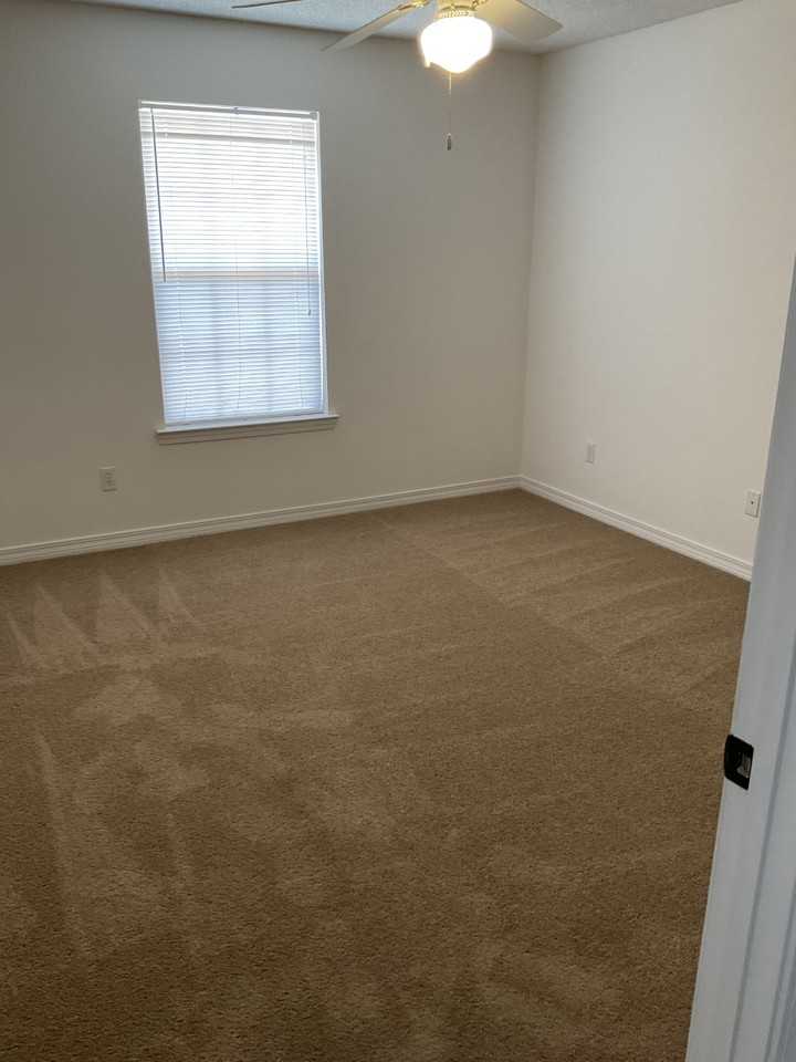 1800 Tsuga Way #H - Photo 5 of 10