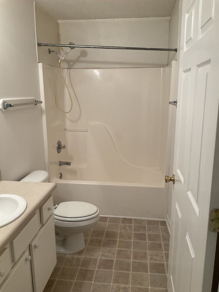 1800 Tsuga Way #H - Photo 6 of 10