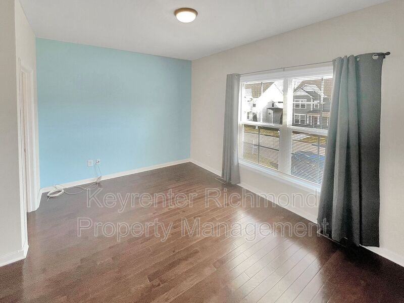 406 Bridge Creek Ct - Photo 2 of 8