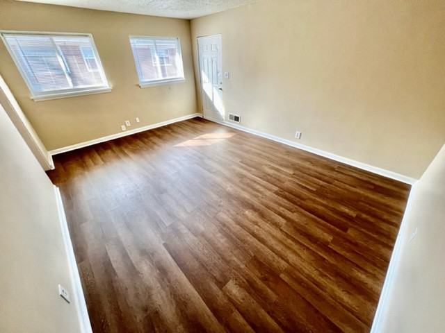 1202 S Lombard Ave #1202 - Photo 4 of 8