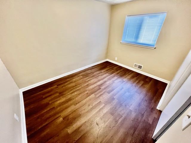 1202 S Lombard Ave #1202 - Photo 7 of 8