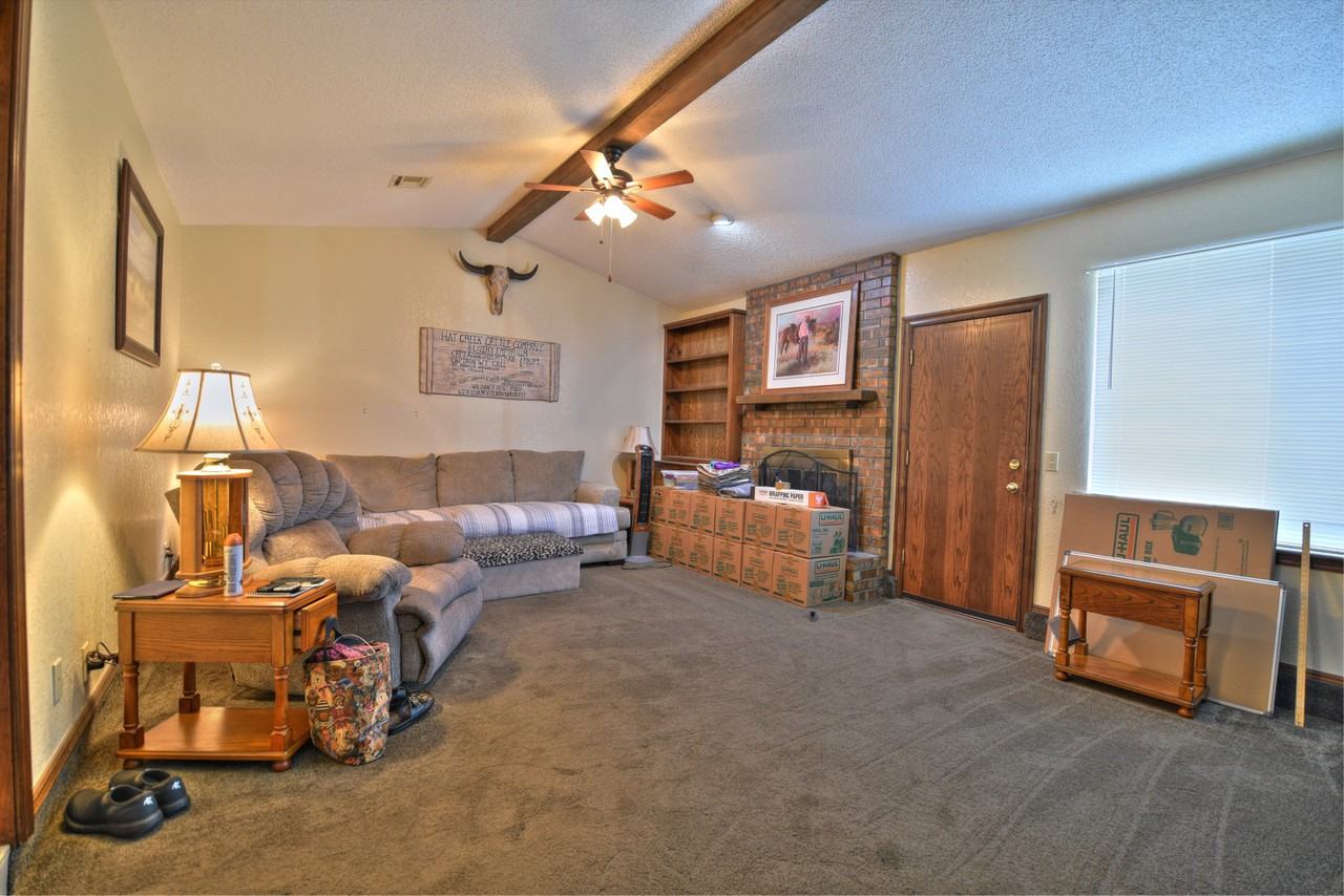 307 Vickie Dr #1 - Photo 2 of 20