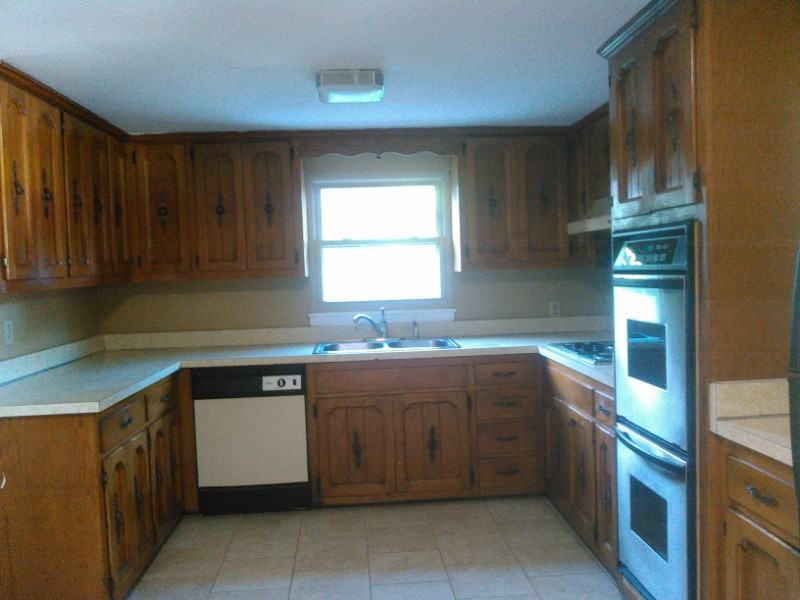 1000 Waverly Ave - Photo 6 of 8