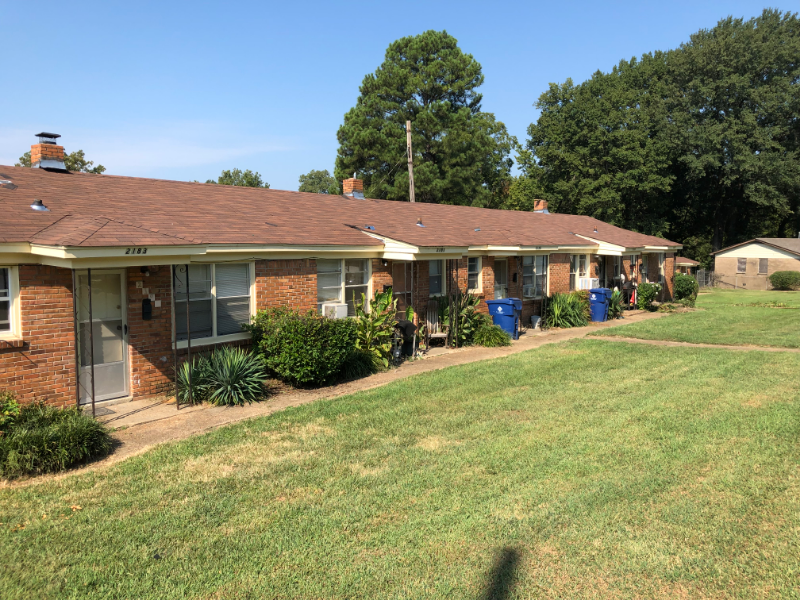 2181 Kansas St - Photo 2 of 2