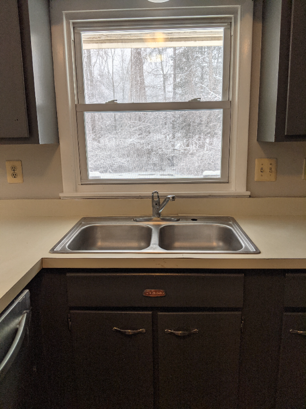 8278 Exeter Dr - Photo 3 of 48