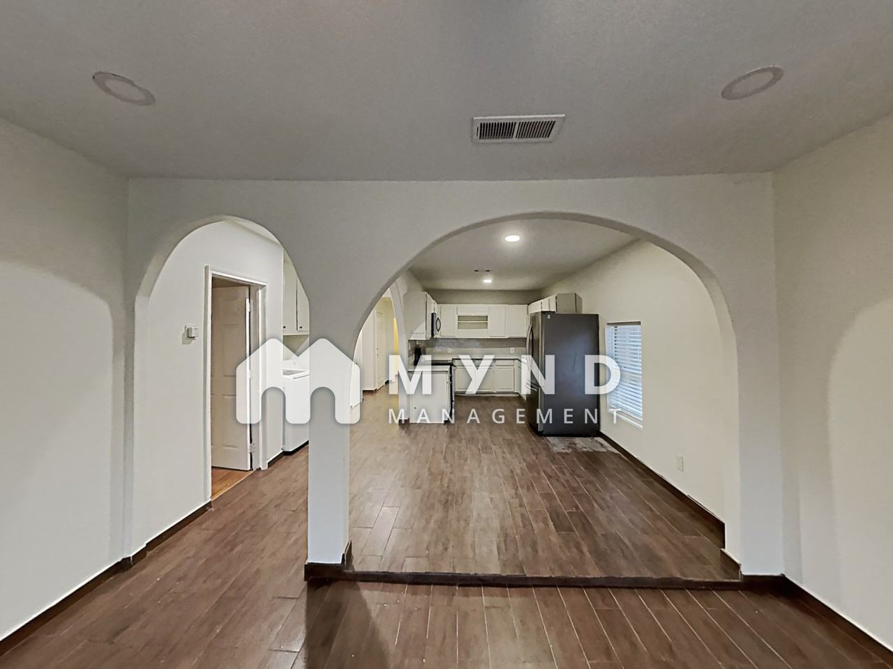 3715 Penelope St - Photo 2 of 20