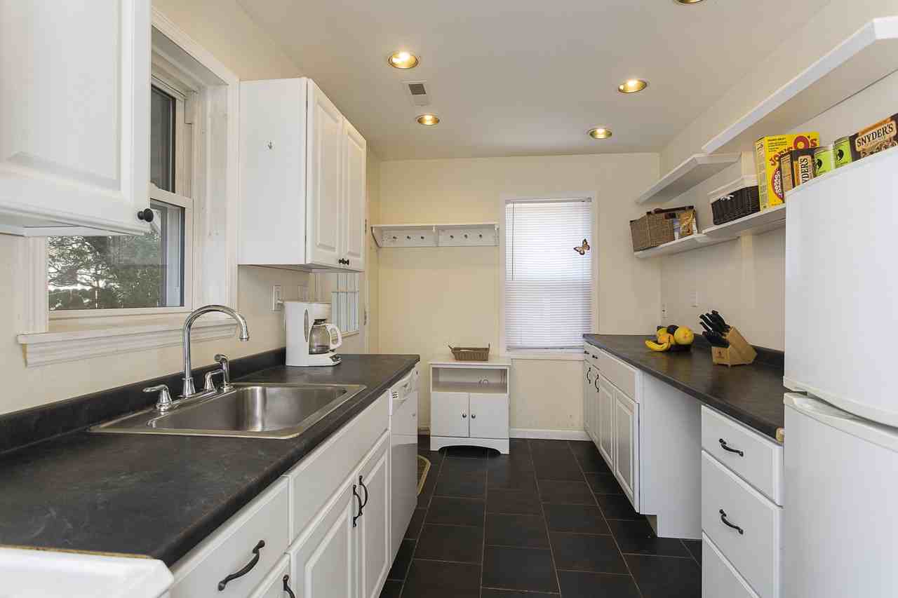 95 Princeton Hightstown Rd - Photo 2 of 19