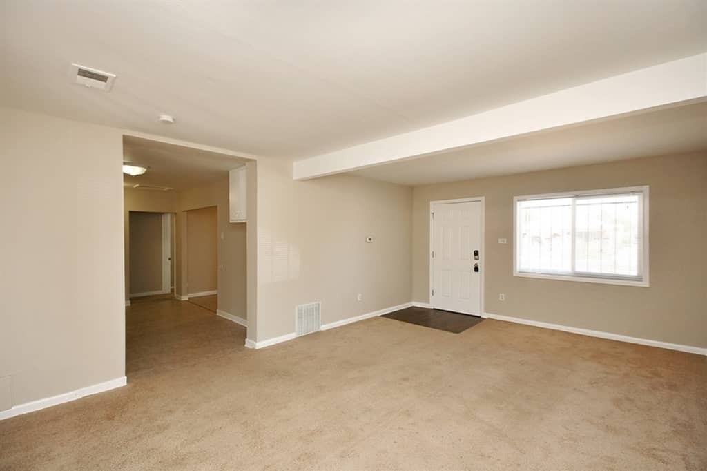 775 S Raleigh St - Photo 3 of 22