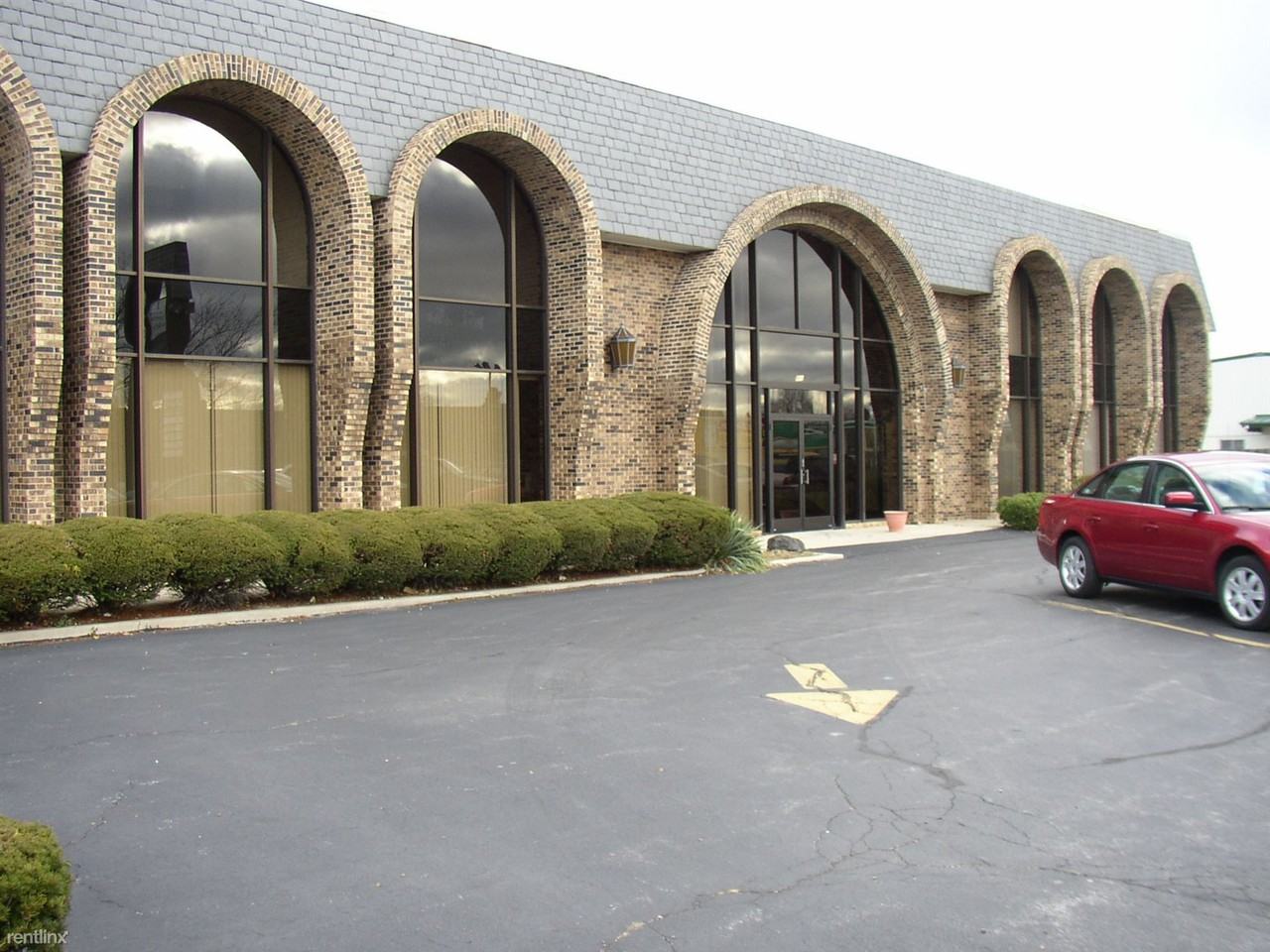 900 E 162nd St Ofc Space - Photo 3 of 10