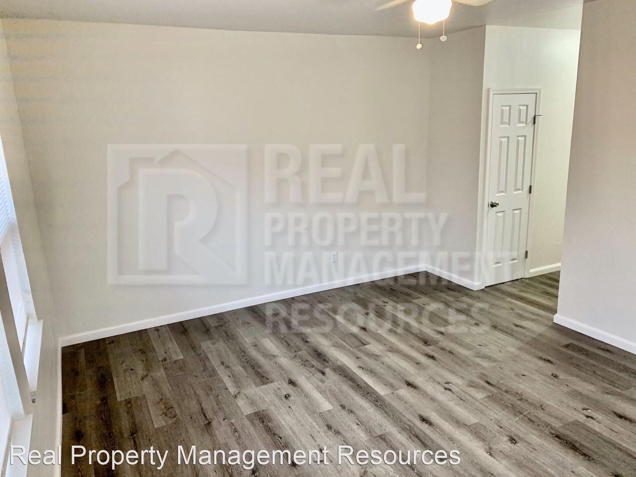 724 W Hill St - Photo 3 of 16