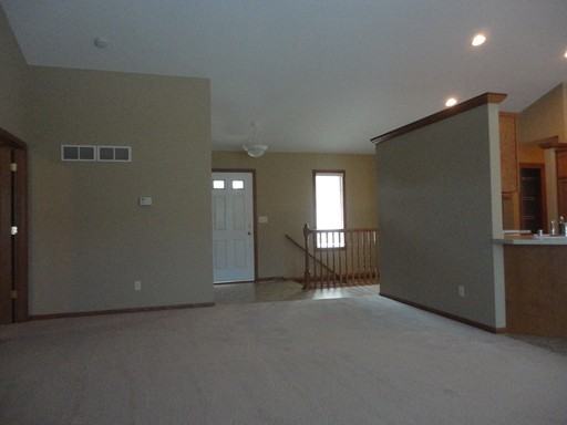 338 Ponderosa Dr - Photo 2 of 11