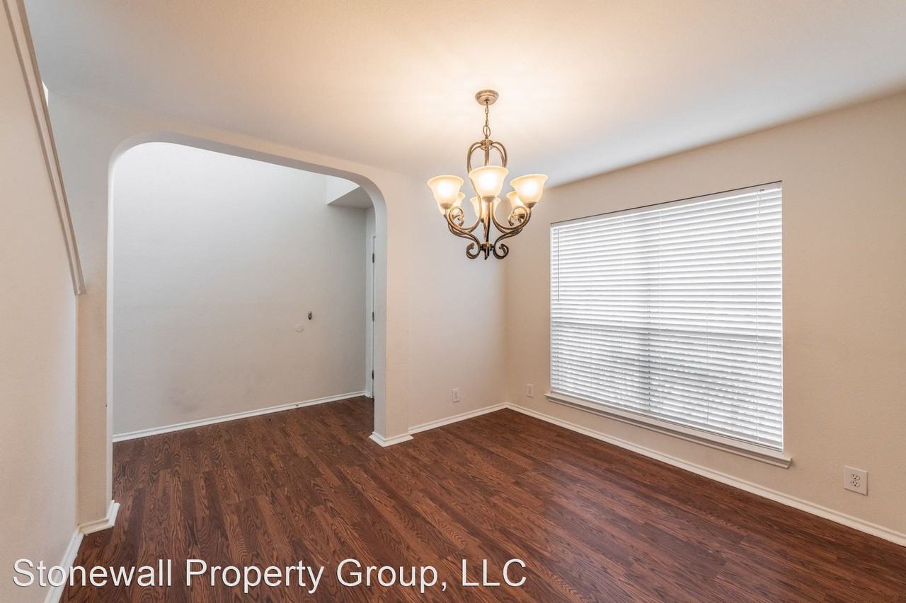 1262 Lion Frst - Photo 3 of 23