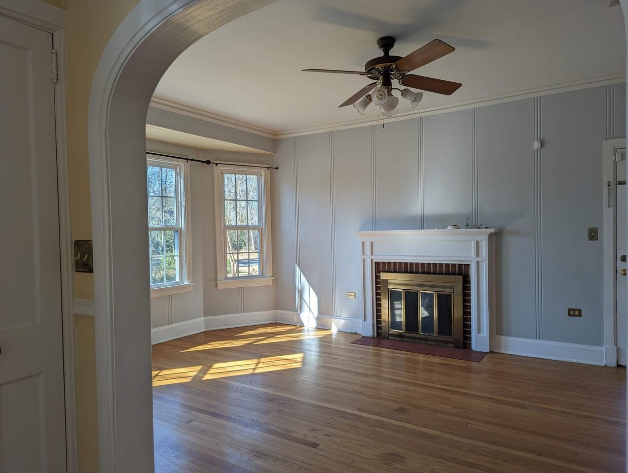 107 Kimball Ave - Photo 2 of 20