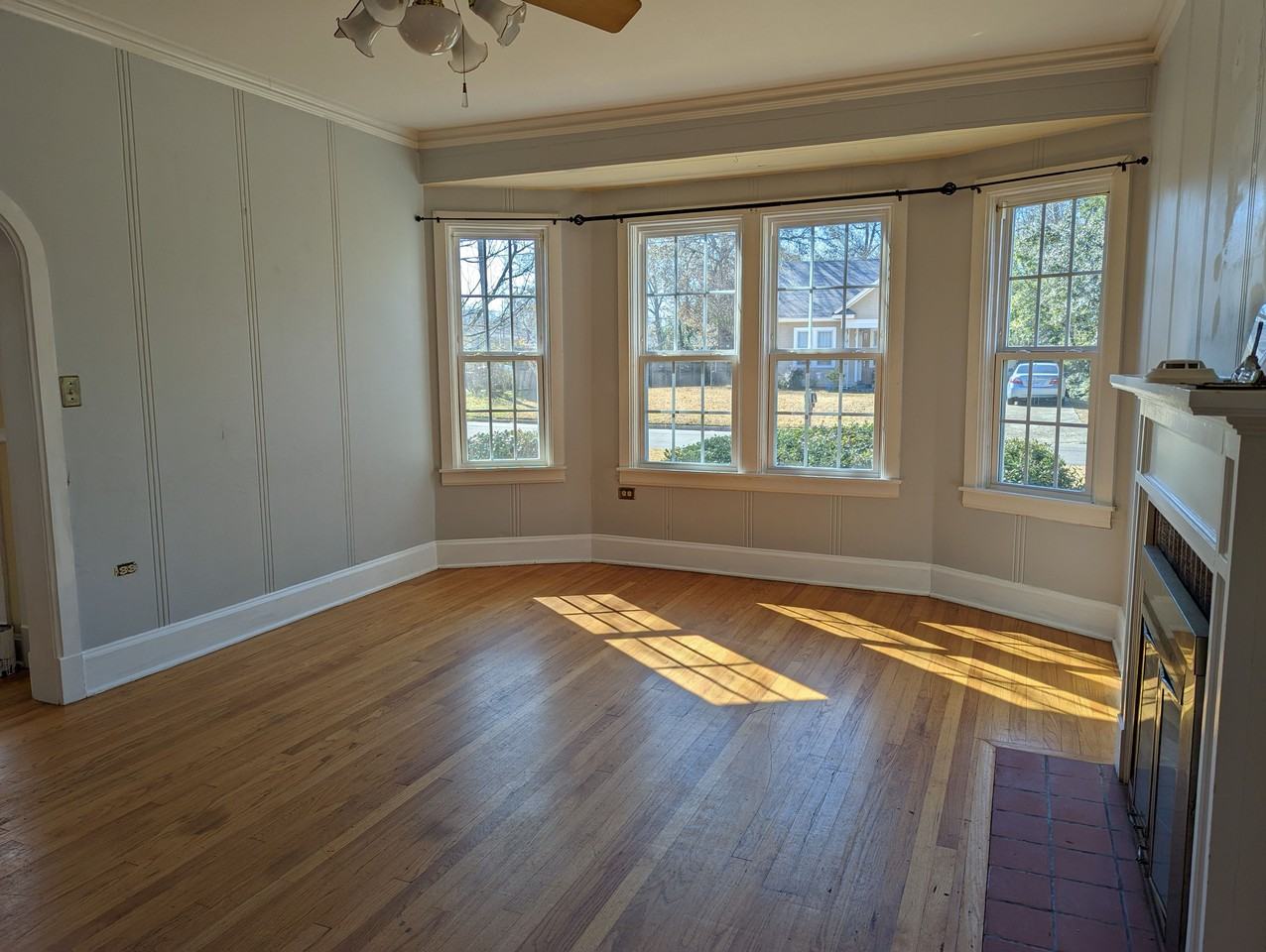 107 Kimball Ave - Photo 4 of 20