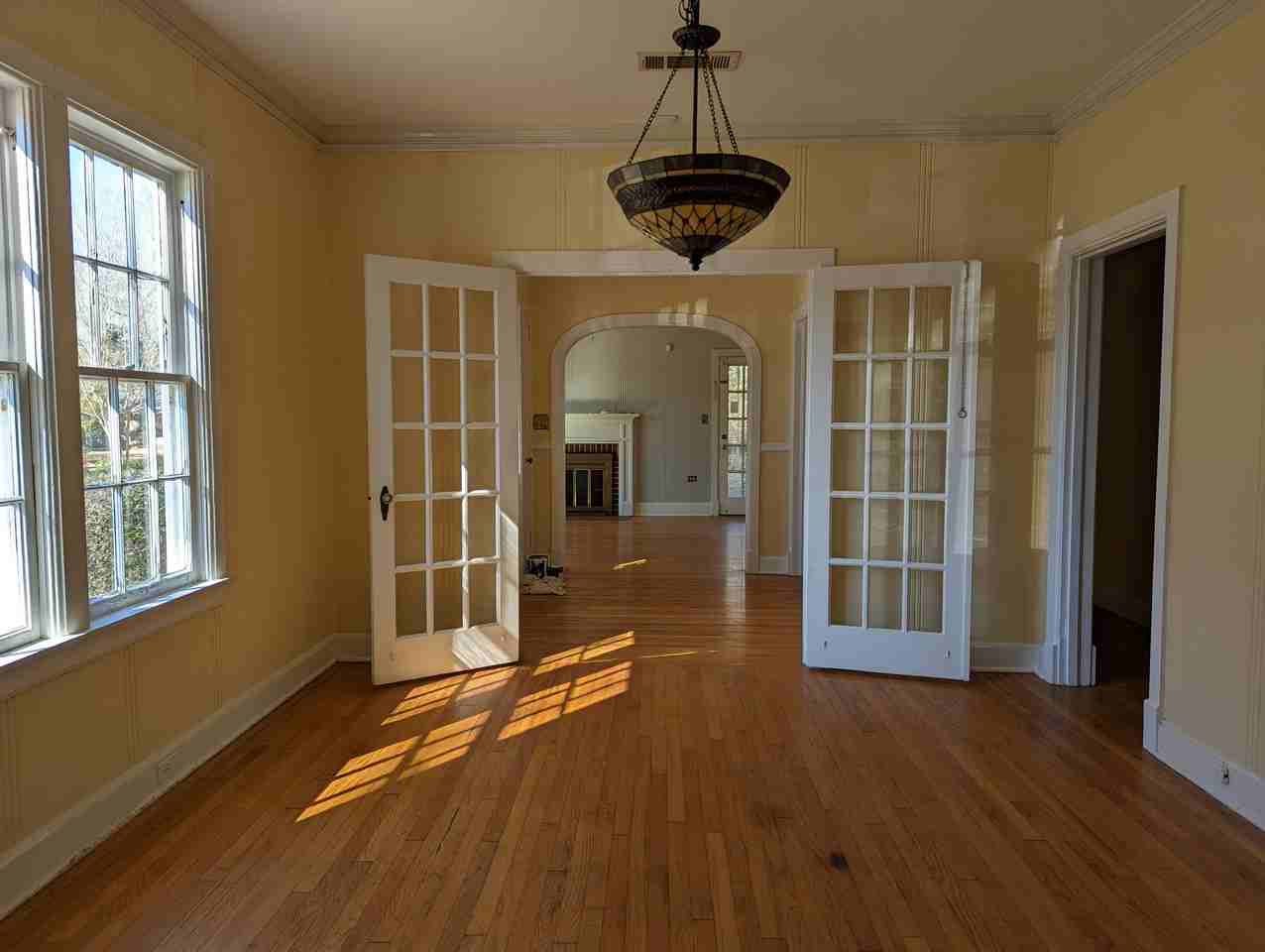 107 Kimball Ave - Photo 6 of 20