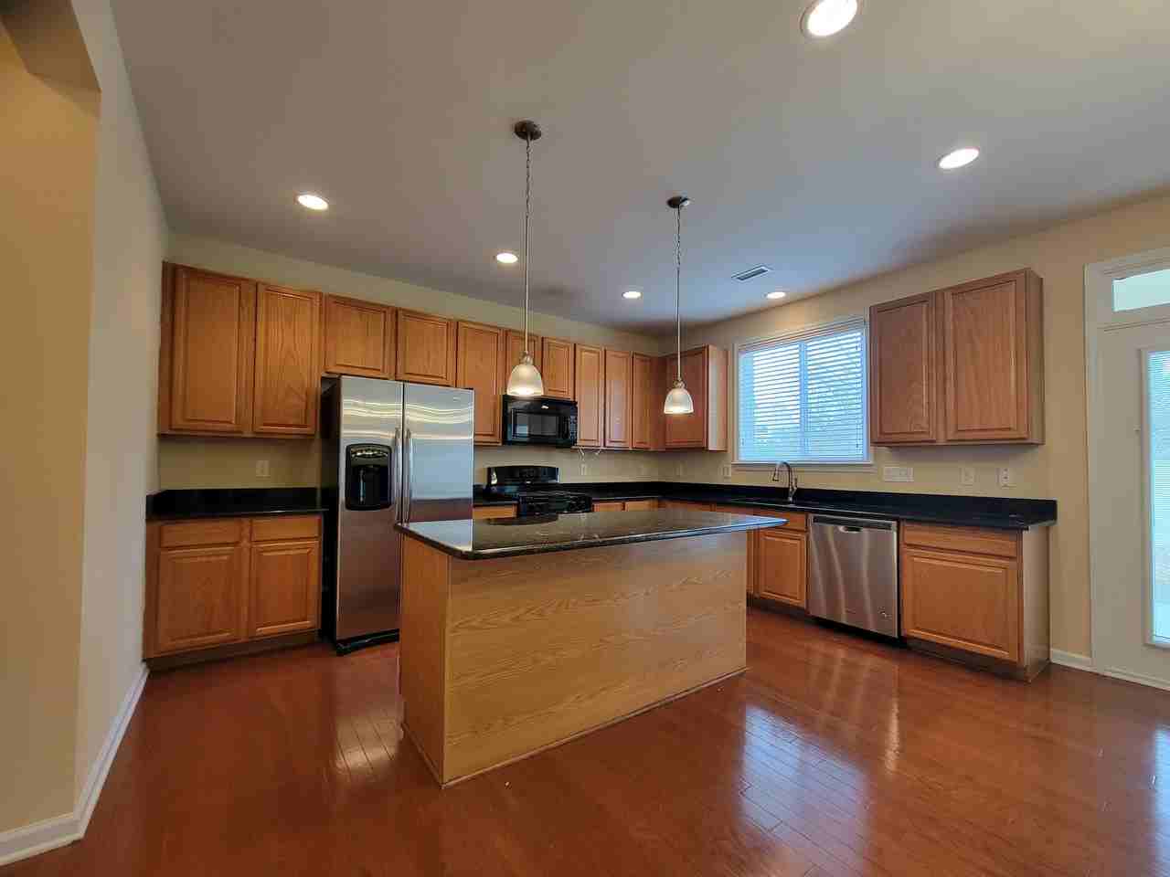 302 Lime Creek Ct - Photo 3 of 9