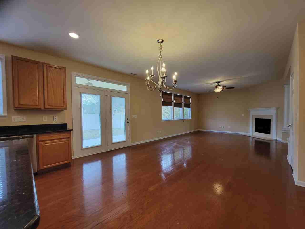 302 Lime Creek Ct - Photo 4 of 9