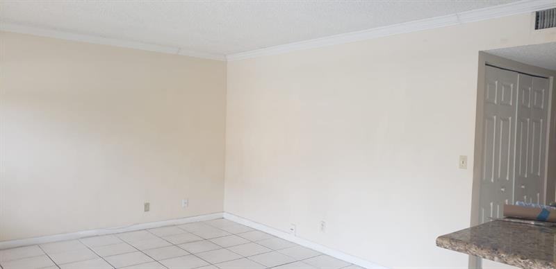11472 Northwest 43rd Street - Photo 3 of 4