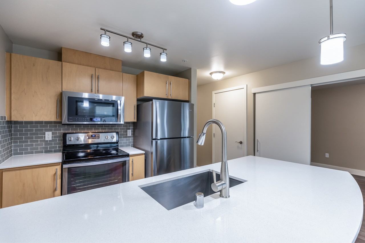 1611 on Lake Union - Photo 5 of 50