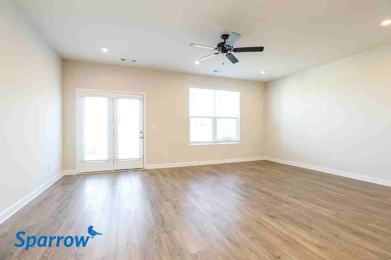 111 Fister Dr - Photo 3 of 15