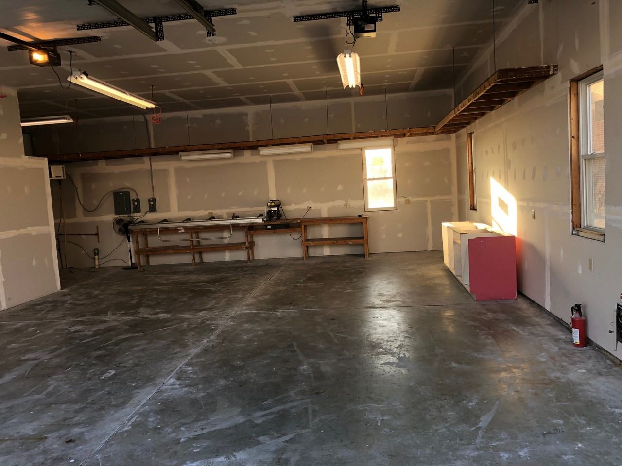 4909 Kutztown Rd - Photo 3 of 6