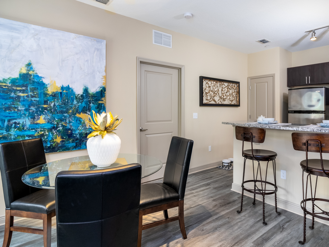 Millenia 700 Apartments - Photo 2 of 49