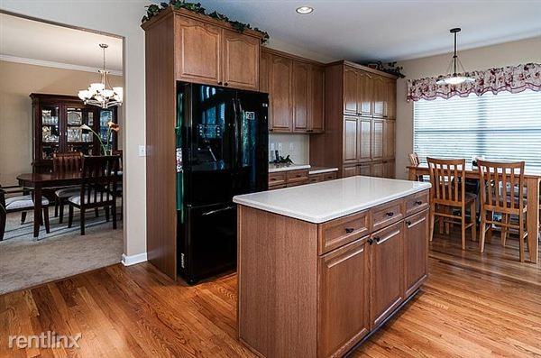 541 Rita Pl - Photo 3 of 17