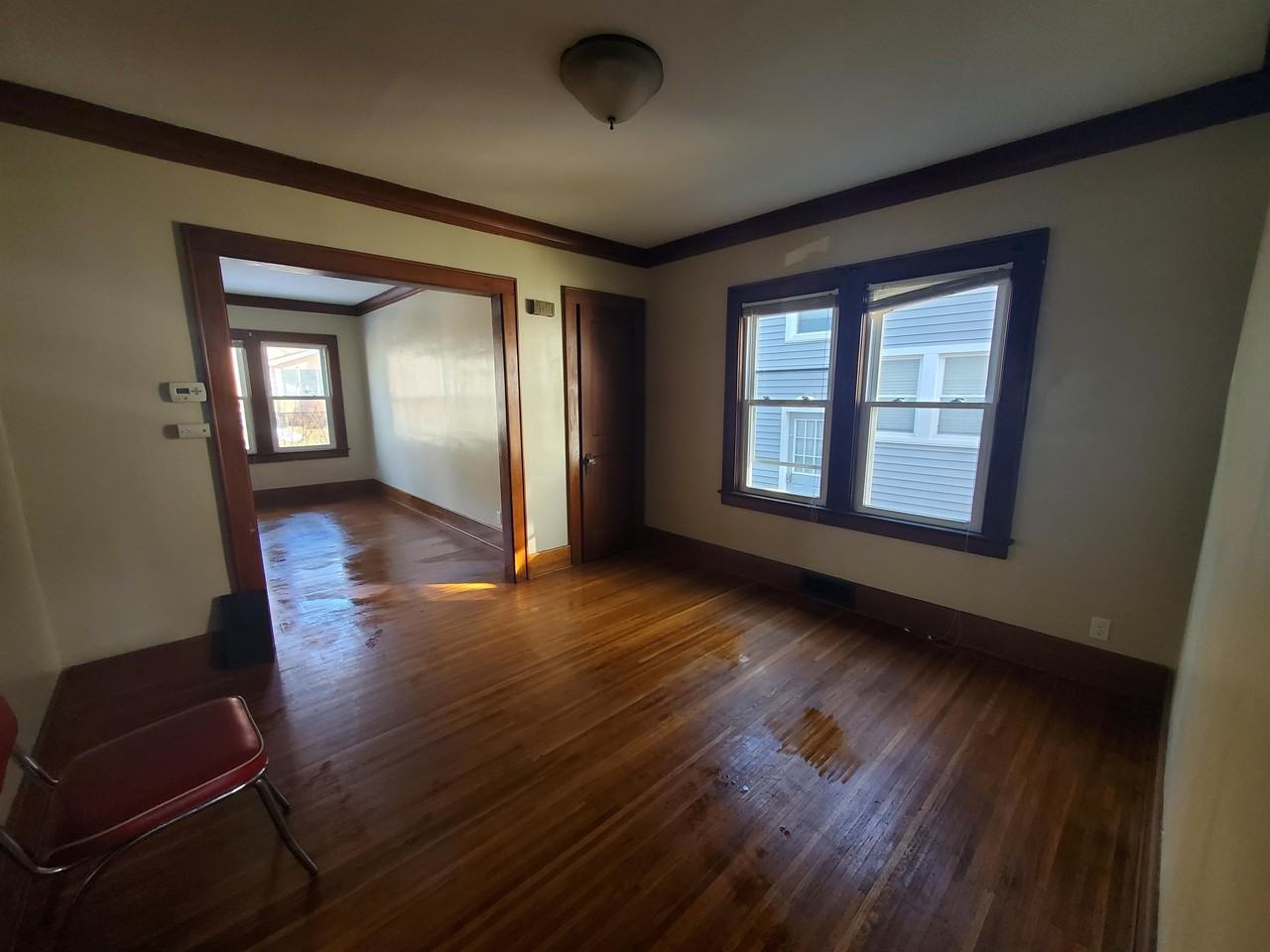 137 137 - 139 McKinley Street - Photo 5 of 15