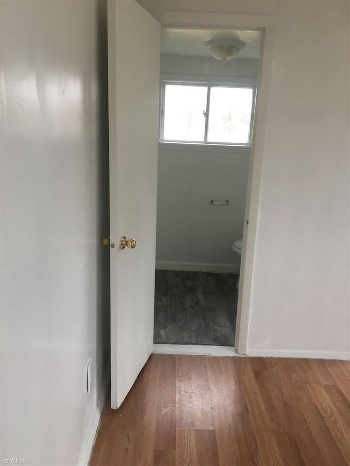 4 New Rd - Photo 2 of 8