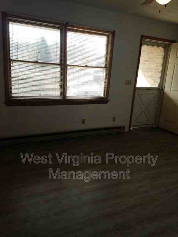 107 High St - Photo 2 of 9