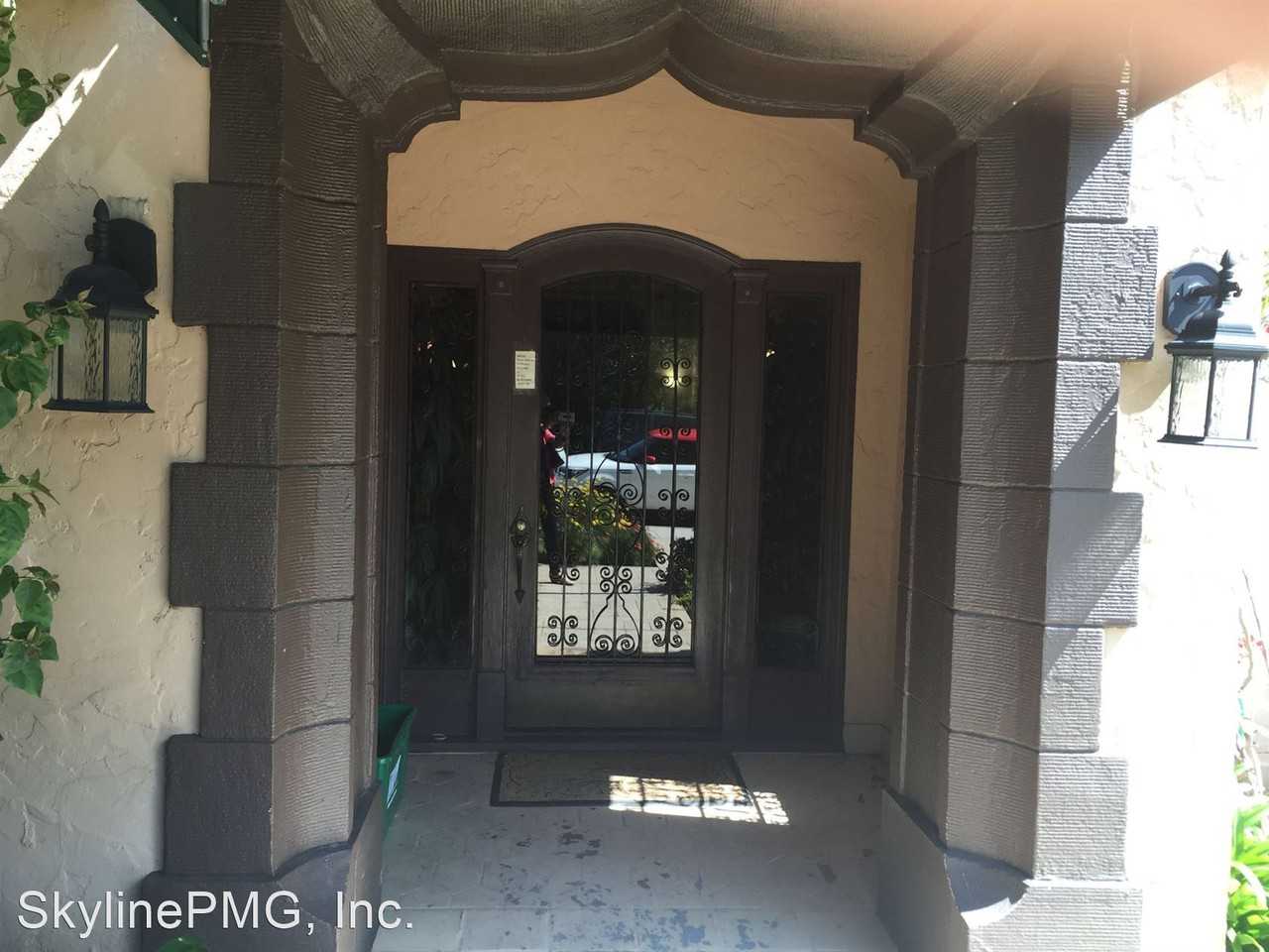 Historic Mediterranean Building in Great Location - Photo 2 of 6