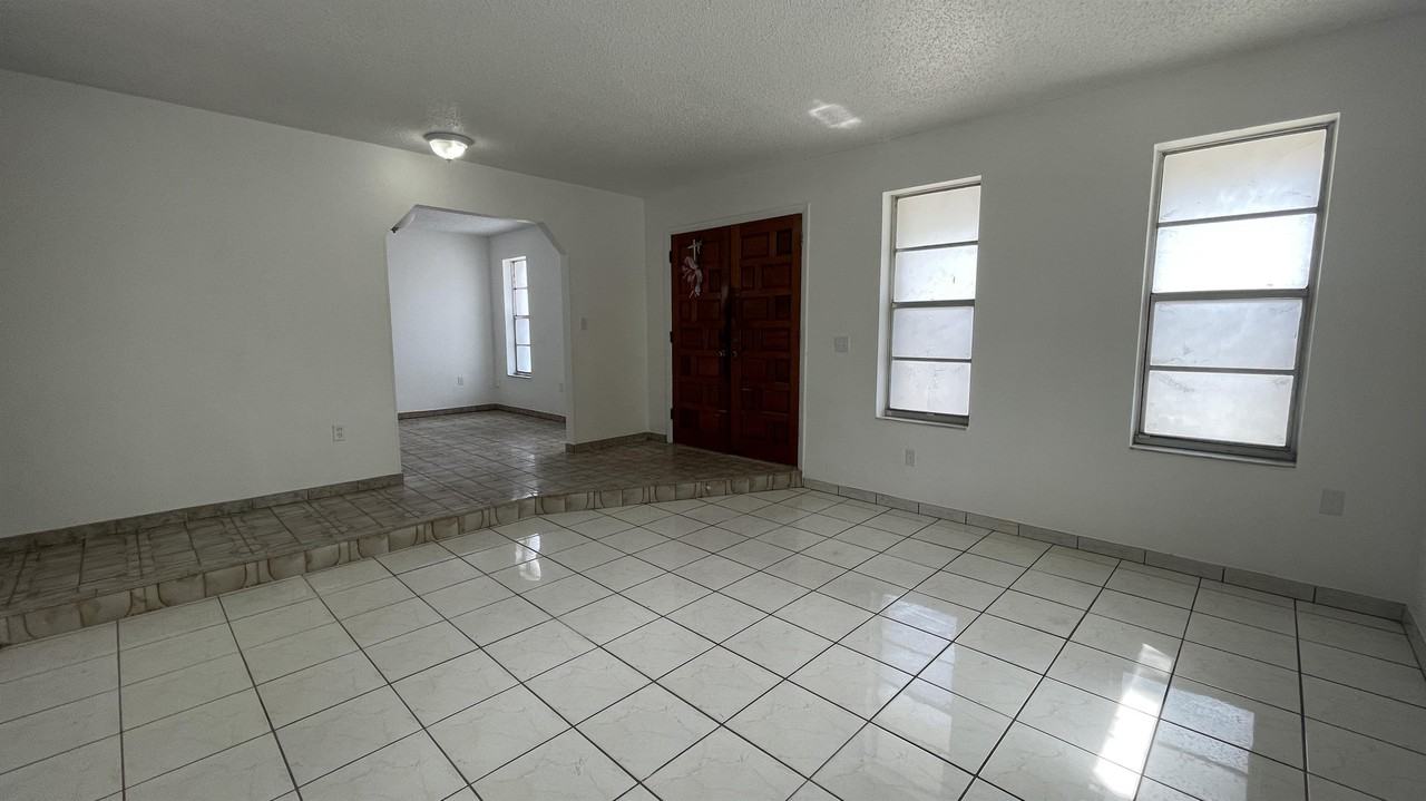 230 Nw 51st Ave #223 - Photo 5 of 41