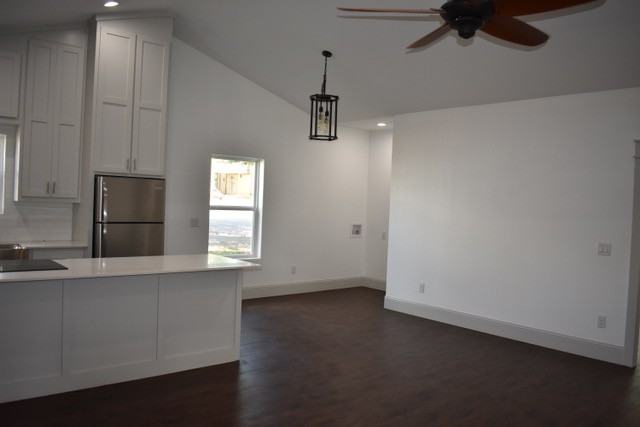 1216 W Nelson St #1 - Photo 5 of 18